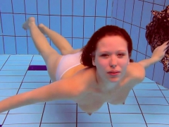 matrosova-hot-ginger-pussy-in-the-pool