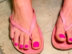 Queen_Shakti - Jerk on my pink toes